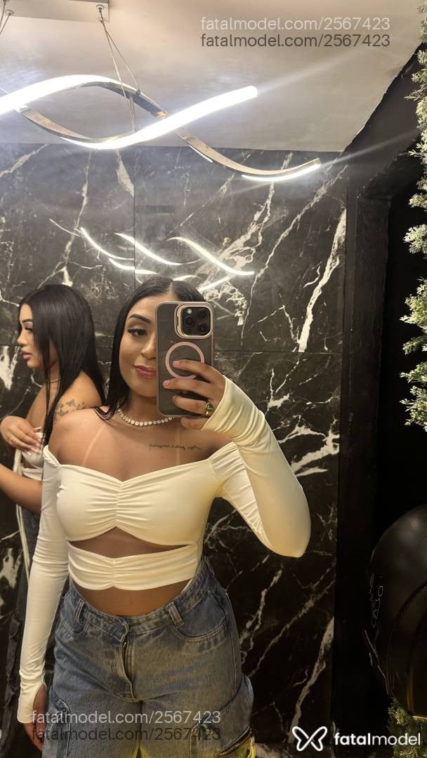 Acompanhante mulher morena (o) de olhos castanhos - Mel Mattos