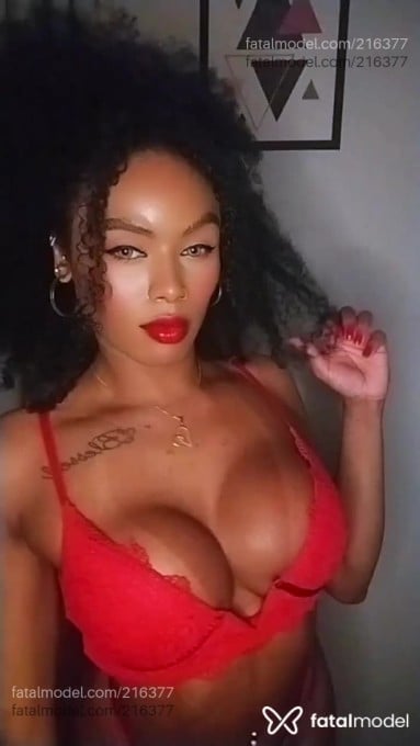 Acompanhante travesti morena (o) de olhos pretos em Porto Alegre - Pocahontas