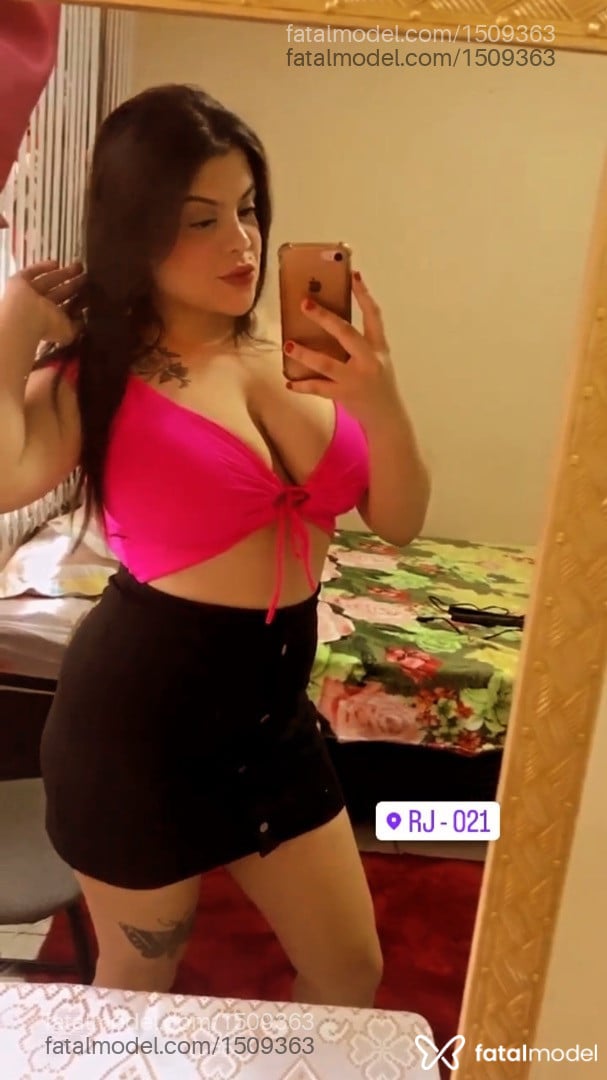 Acompanhante mulher morena (o) de olhos castanhos em Itajaí - Yasmin
