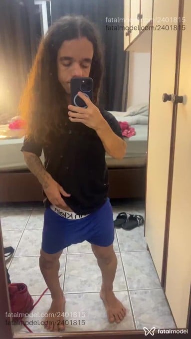 Acompanhante homem morena (o) de olhos castanhos em Balneário Camboriú - Léo Anao