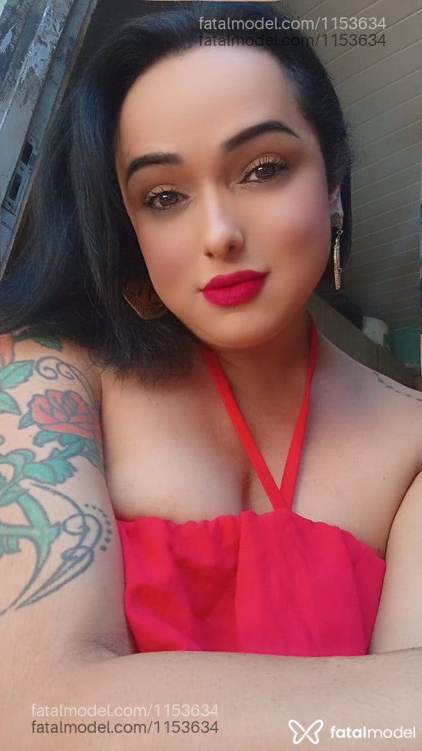 Acompanhante travesti morena (o) de olhos mel em Arapongas - Aline soares