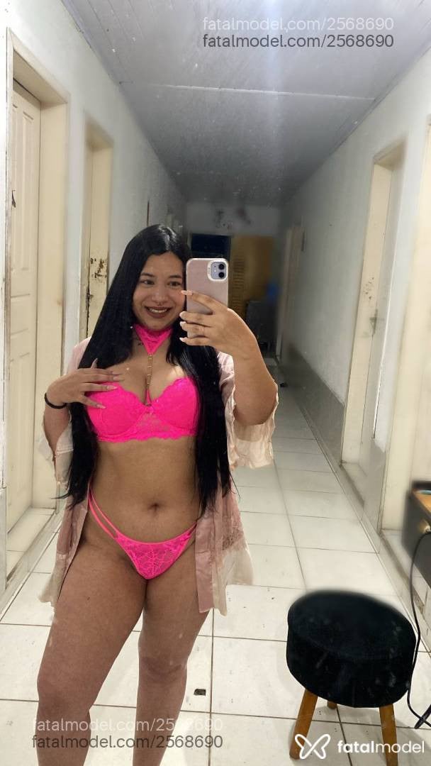 Acompanhante mulher com cabelo castanho de olhos castanhos - Mel Rosón
