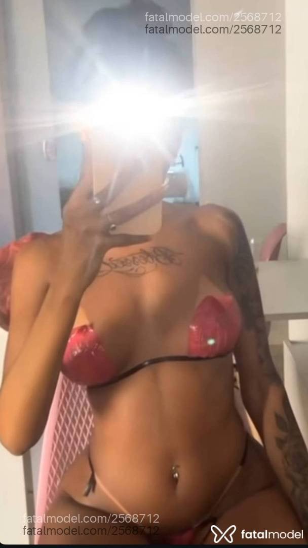 Acompanhante mulher morena (o) de olhos castanhos - Gaby Ravellin