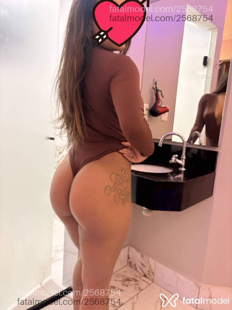 Acompanhante mulher morena (o) de olhos pretos - Dani Carvalho