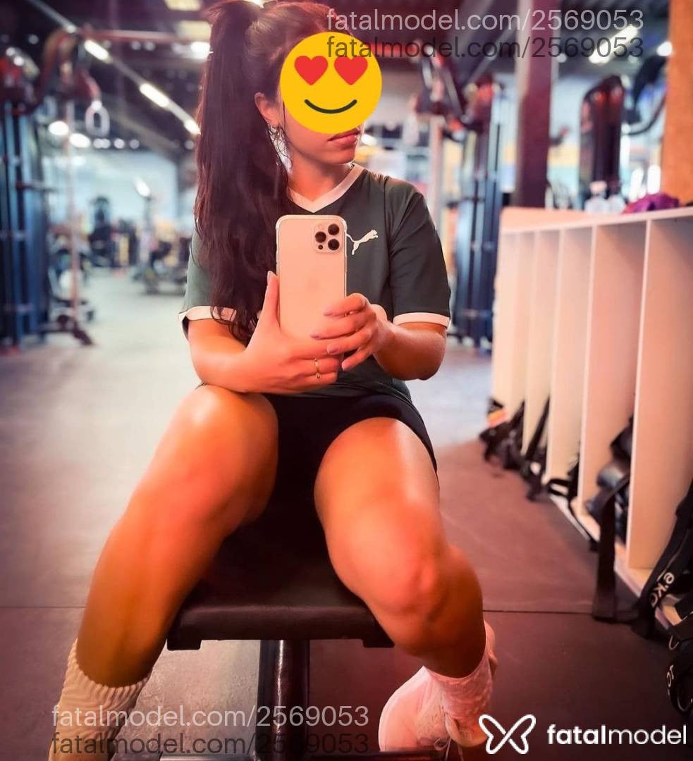 Acompanhante mulher com cabelo castanho de olhos mel em Camaçari - Yasmin Lamborghini