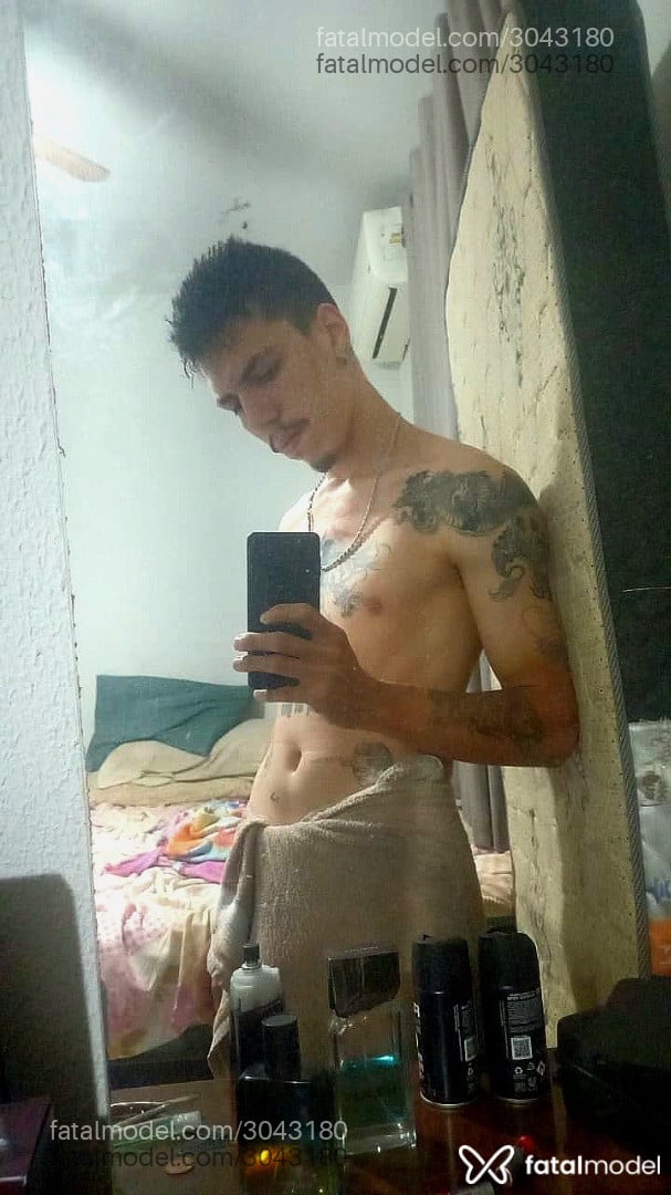 Acompanhante homem com cabelo castanho de olhos castanhos em São José do Rio Preto - Lionn