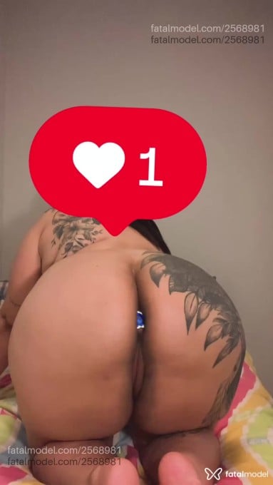 Acompanhante mulher com cabelo castanho de olhos castanhos em Virtual - Camila