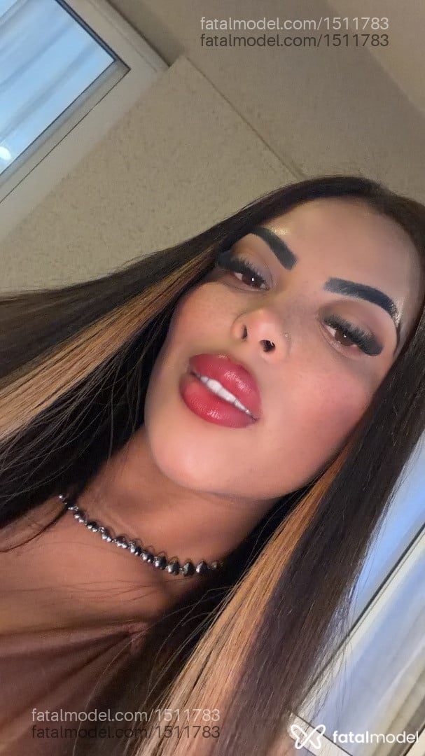 Acompanhante mulher com cabelo castanho de olhos castanhos em Poços de Caldas Acompanhante mulher com cabelo castanho de olhos castanhos em Poços de Caldas - Patrícia ferreira