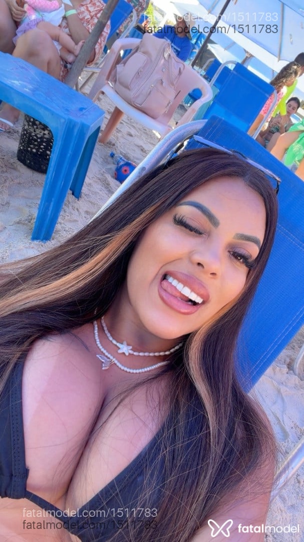 Acompanhante mulher com cabelo castanho de olhos castanhos em Poços de Caldas Acompanhante mulher com cabelo castanho de olhos castanhos em Poços de Caldas - Patrícia ferreira