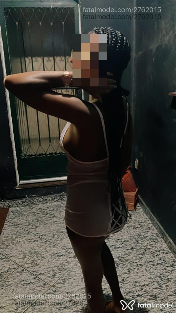 Acompanhante mulher morena (o) de olhos castanhos em Duque de Caxias - Julia