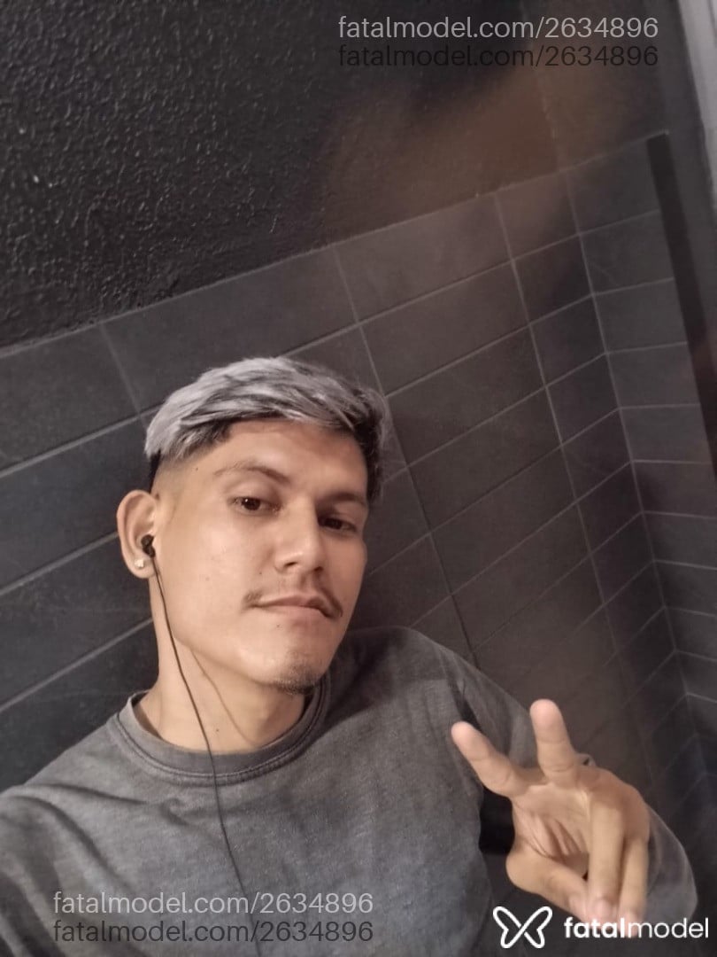 Acompanhante homem morena (o) de olhos pretos em Belém - Magrinhotesudo