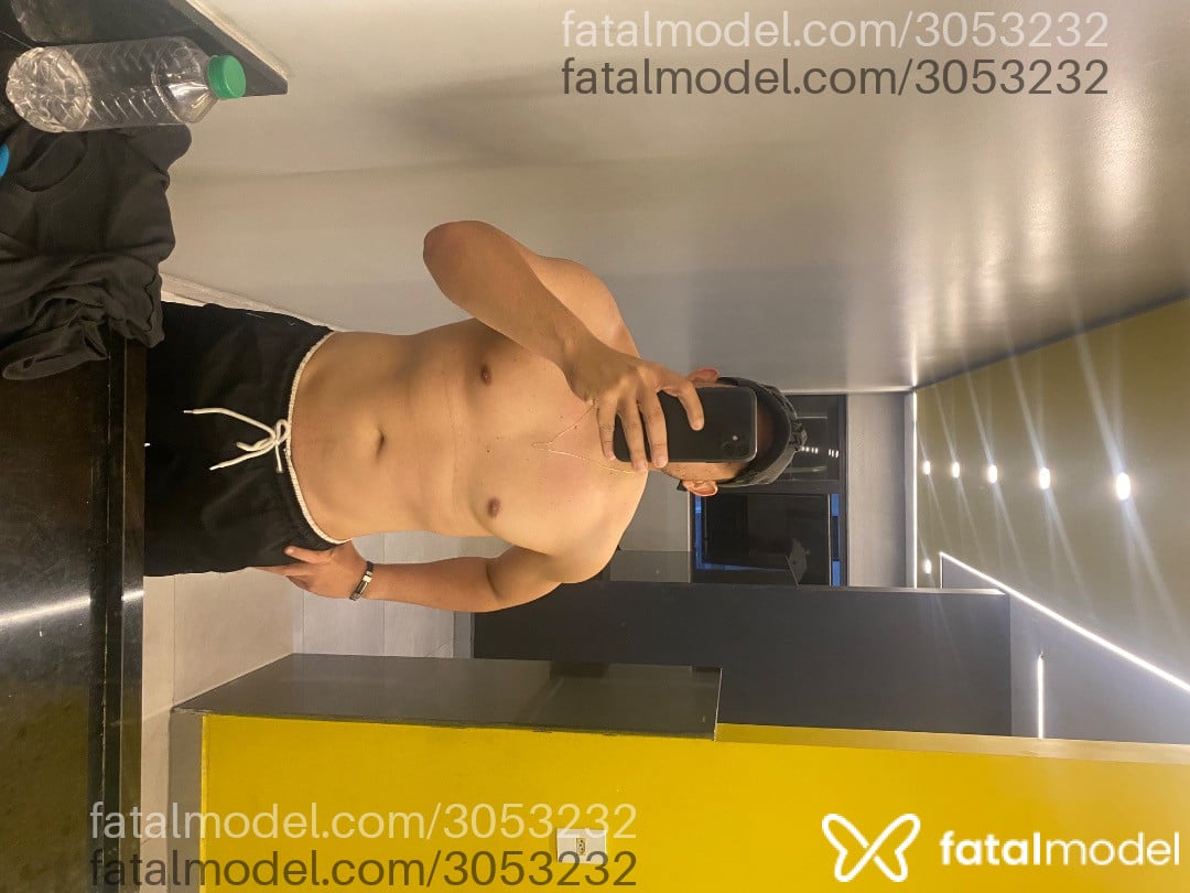 Acompanhante homem morena (o) de olhos castanhos em Indaiatuba - Arthur