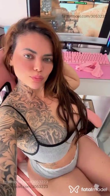 Acompanhante mulher morena (o) de olhos verdes em São Paulo - Isabella Tro