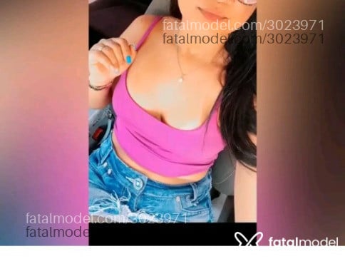 Acompanhante mulher com cabelo castanho de olhos castanhos - Raysa