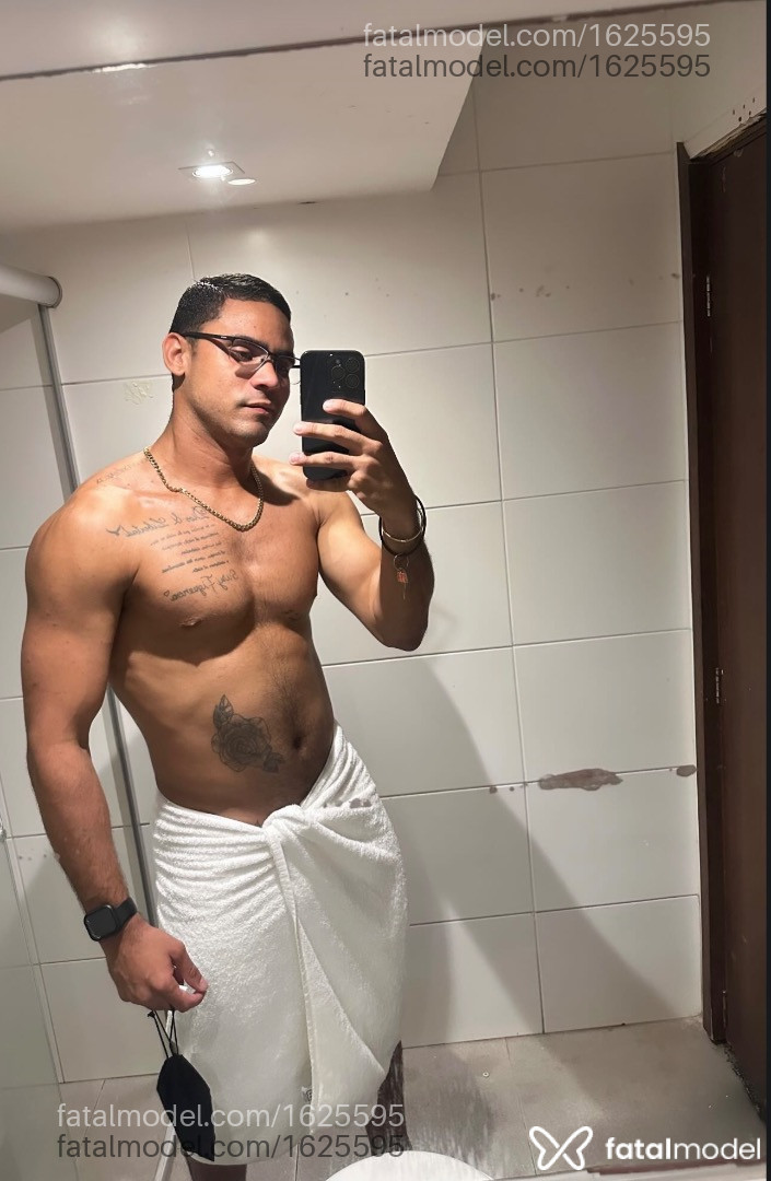 Acompanhante homem morena (o) de olhos castanhos em São Paulo - Diego