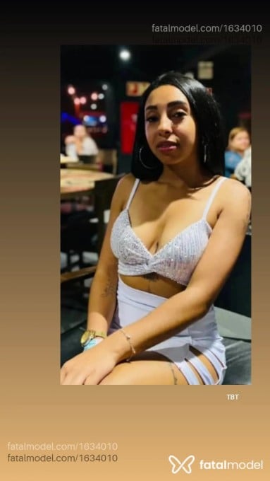 Acompanhante mulher com cabelo castanho de olhos mel em Caxias do Sul - Laura Rech