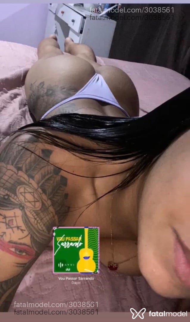 Acompanhante mulher morena (o) de olhos pretos em Comodoro - Nicoly
