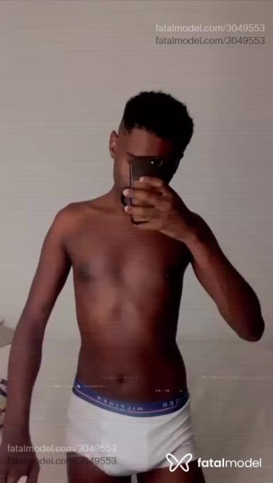 Acompanhante homem morena (o) de olhos pretos em São Paulo Acompanhante homem morena (o) de olhos pretos em São Paulo - Pedro