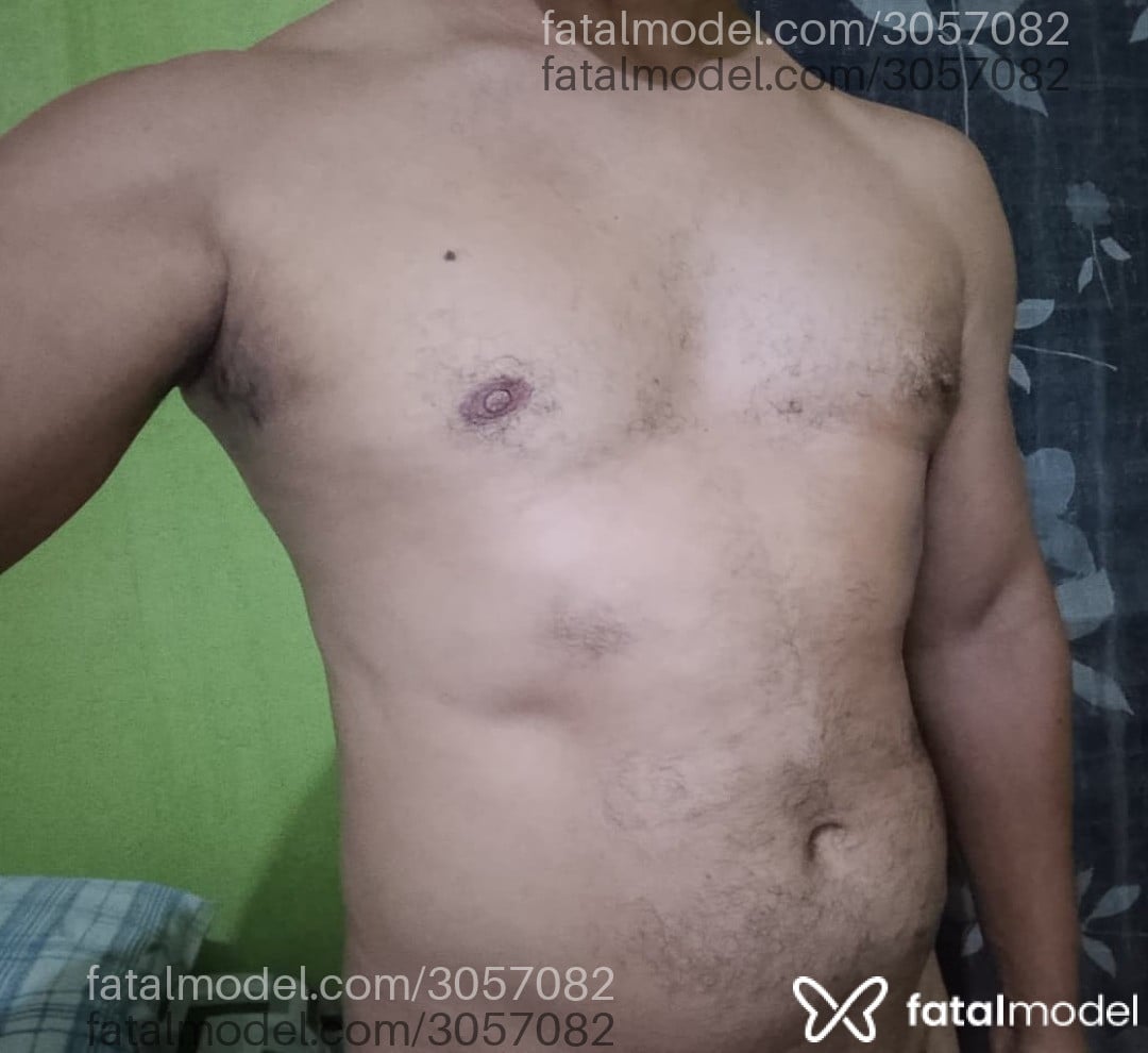 Acompanhante homem morena (o) de olhos castanhos - David Acompanhante homem morena (o) de olhos castanhos - David