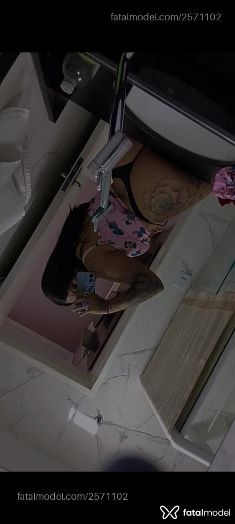 Acompanhante mulher morena (o) de olhos castanhos em São José Acompanhante mulher morena (o) de olhos castanhos em São José - Morenaindia