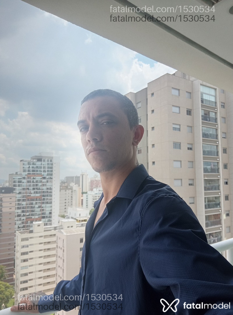 Acompanhante homem com cabelo castanho de olhos castanhos em São Paulo - Philver Viana