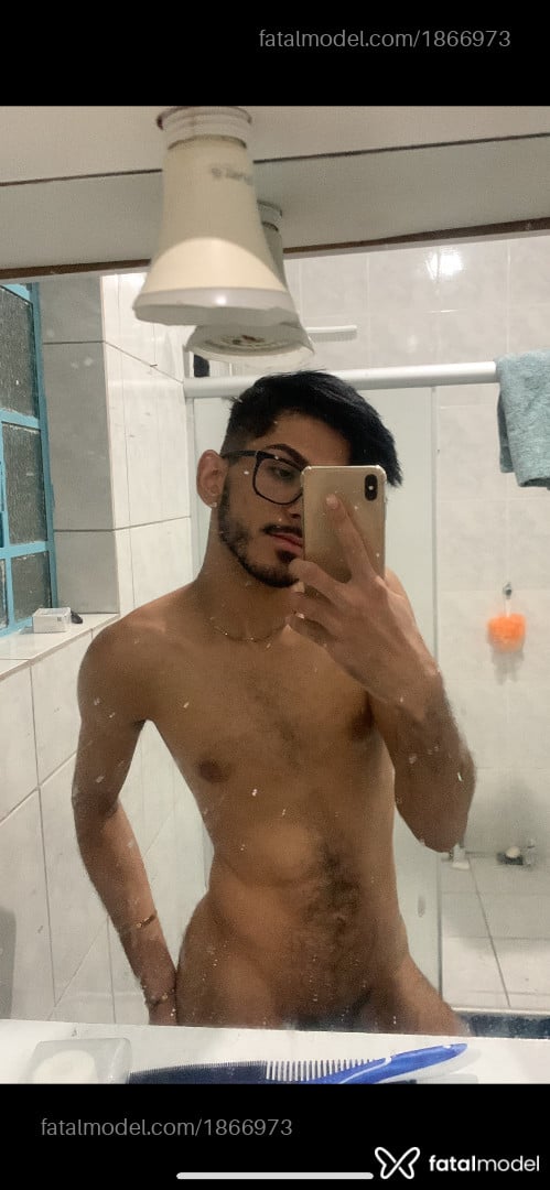 Acompanhante homem morena (o) de olhos castanhos em São Paulo - Juan Saint