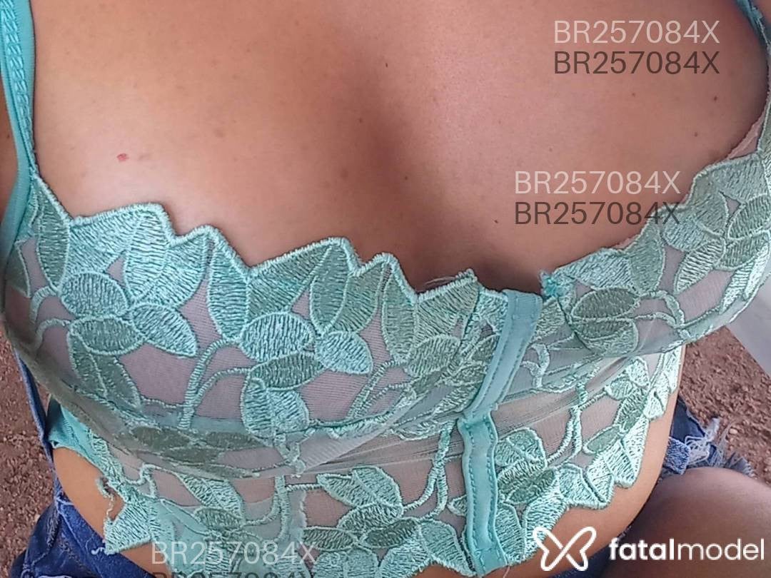 Acompanhante mulher loira (o) de olhos castanhos em Rolim de Moura Acompanhante mulher loira (o) de olhos castanhos em Rolim de Moura - Maluh