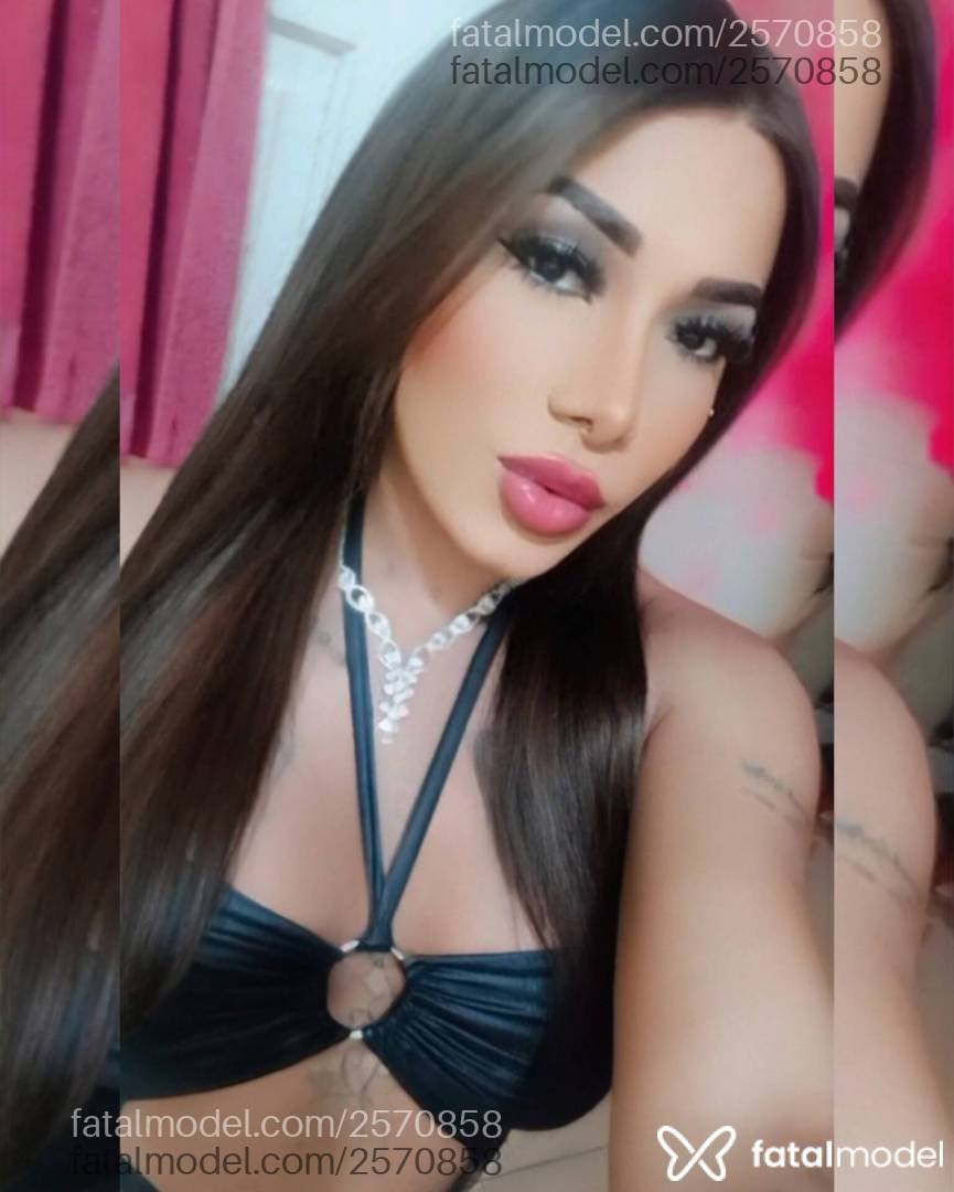 Acompanhante mulher trans com cabelo castanho de olhos castanhos em Catalão Acompanhante mulher trans com cabelo castanho de olhos castanhos em Catalão - Luana