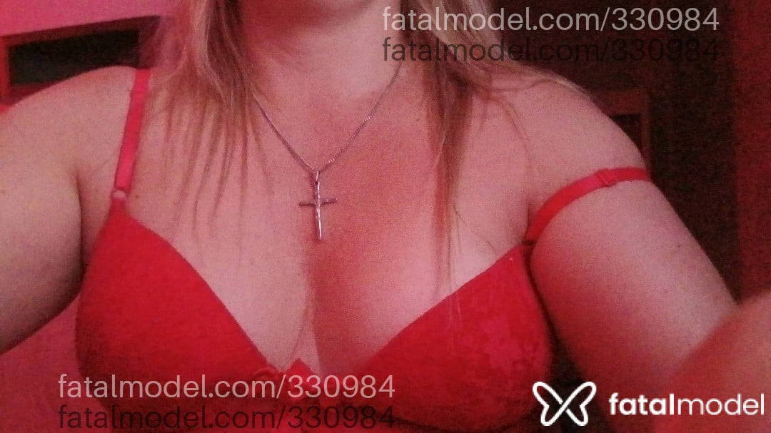 Acompanhante mulher trans loira (o) de olhos azuis em Londrina Acompanhante mulher trans loira (o) de olhos azuis em Londrina - Polaca