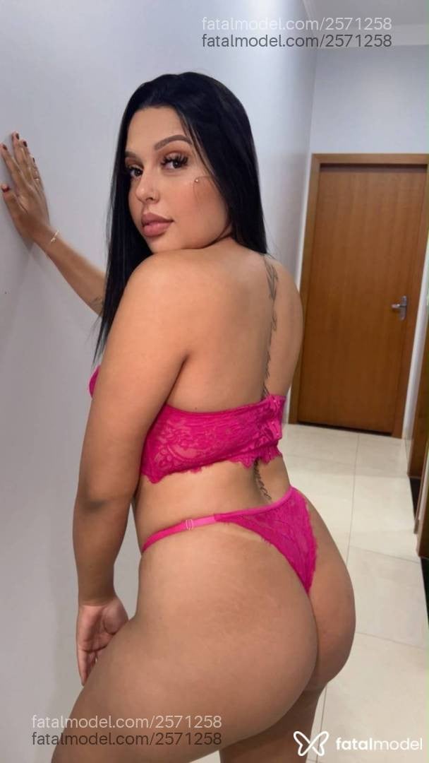 Acompanhante mulher loira (o) de olhos castanhos em Rio Verde - Danny