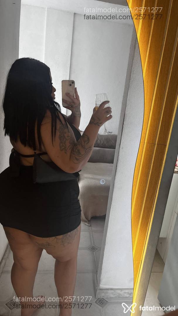 Acompanhante mulher com cabelo castanho de olhos pretos em Rio de Janeiro - Dryca