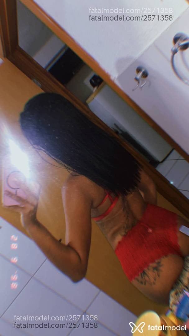Acompanhante mulher morena (o) de olhos pretos em Salvador - Lua