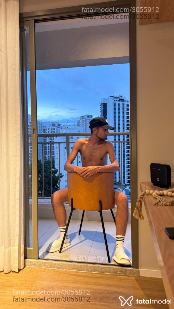 Acompanhante homem com cabelo castanho de olhos castanhos em São Paulo - Bruno Zaffir
