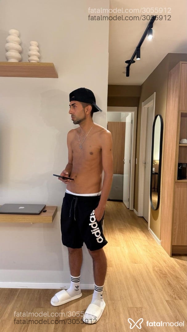 Acompanhante homem com cabelo castanho de olhos castanhos em São Paulo - Bruno Zaffir