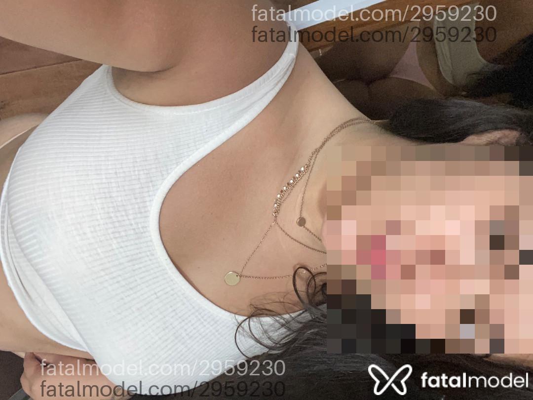 Acompanhante mulher morena (o) de olhos castanhos em Porto Alegre Acompanhante mulher morena (o) de olhos castanhos em Porto Alegre - Beatriz