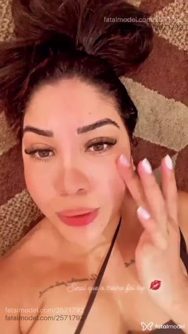 Acompanhante mulher com cabelo castanho de olhos castanhos em Cuiabá - Maya Mestiçaa