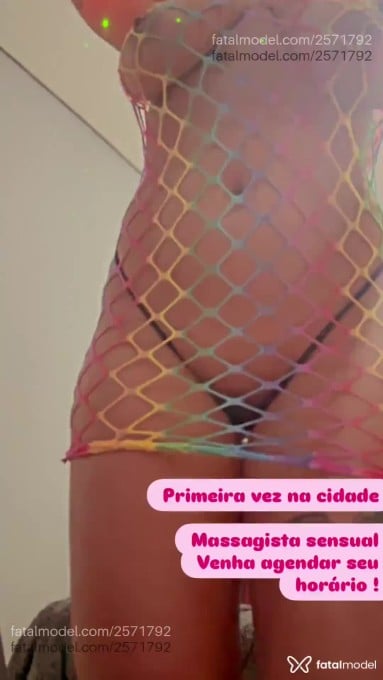 Acompanhante mulher com cabelo castanho de olhos castanhos em Franca - Maya Franco