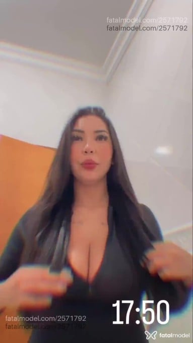 Acompanhante mulher com cabelo castanho de olhos castanhos em Franca - Maya Franco