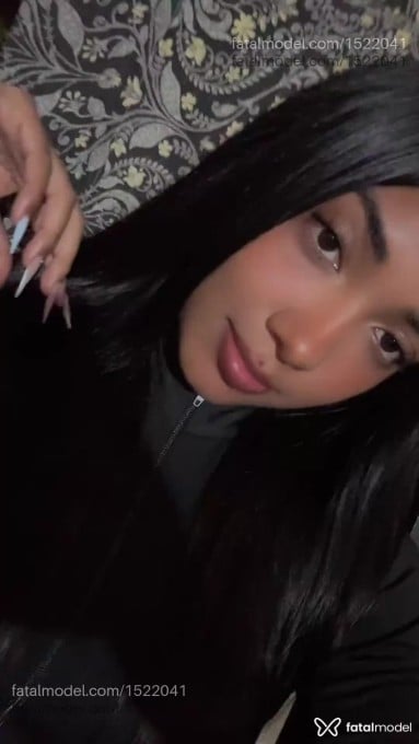 Acompanhante mulher morena (o) de olhos pretos em Duque de Caxias - Melissa Morena