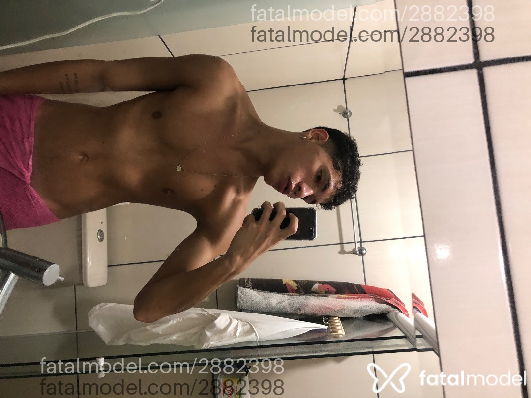 Acompanhante homem com cabelo castanho de olhos castanhos em Rio de Janeiro - Felipe Souza