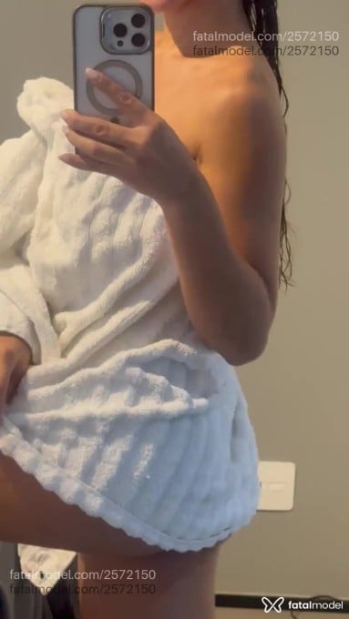Acompanhante mulher com cabelo castanho de olhos castanhos em São Paulo - Layla Morais