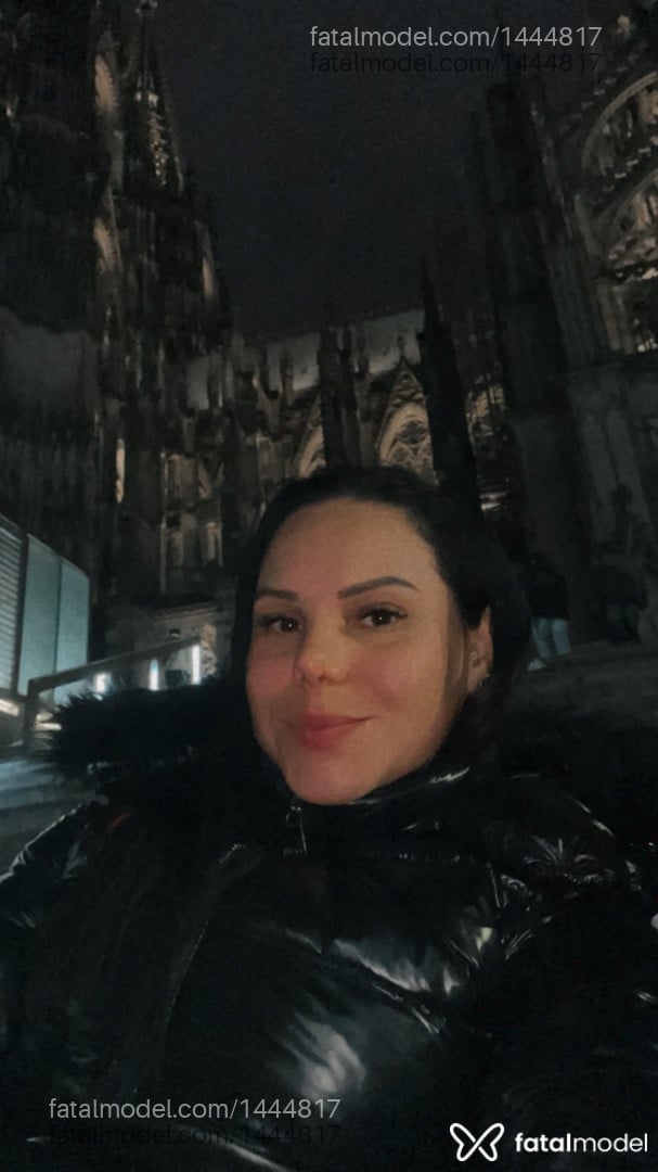 Acompanhante mulher morena (o) de olhos castanhos em Amparo - Carol Andrade
