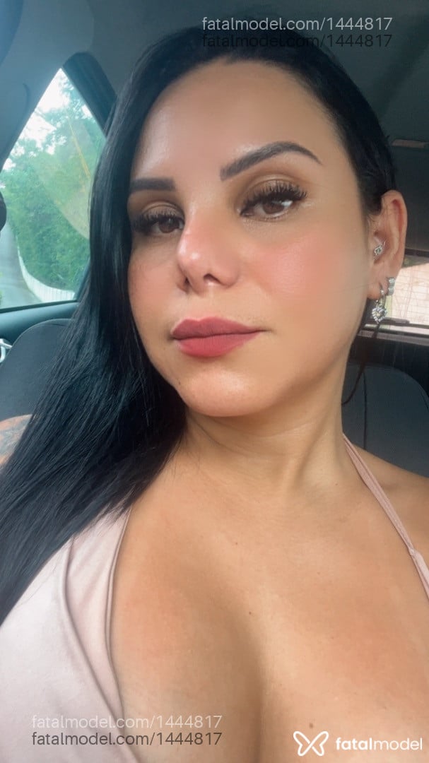 Acompanhante mulher morena (o) de olhos castanhos em Amparo - Carol Andrade