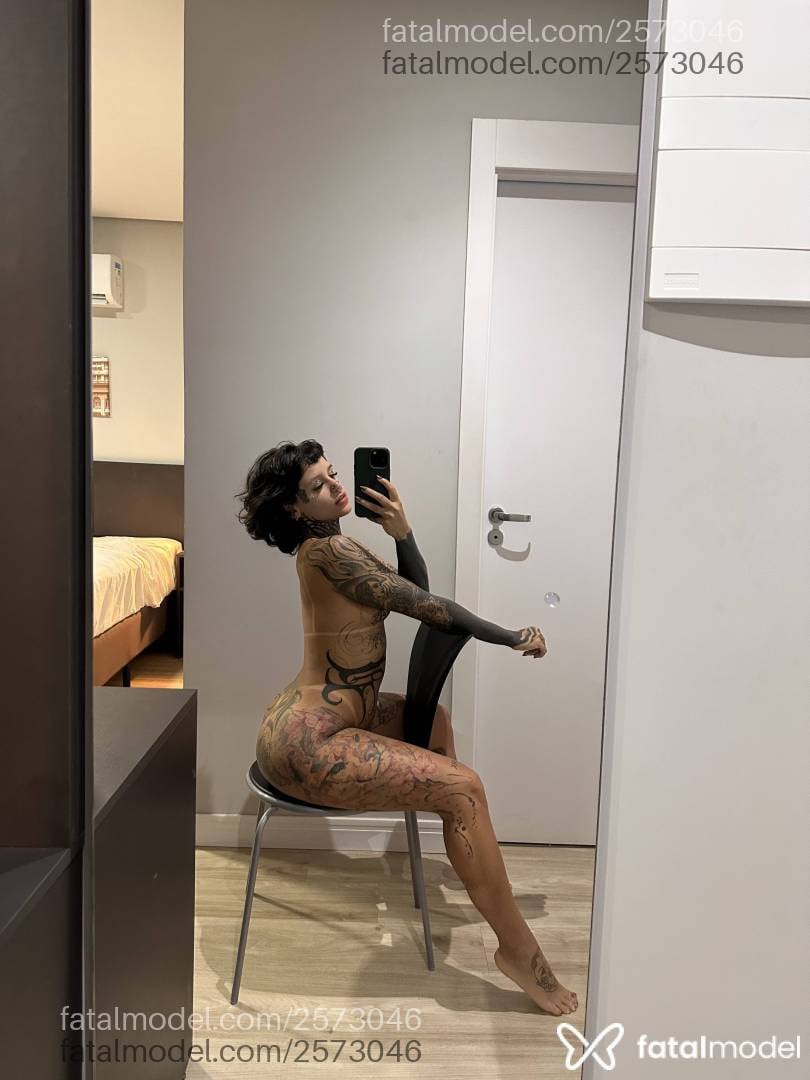 Acompanhante mulher com cabelo castanho de olhos castanhos em Santa Cruz do Sul - Solar