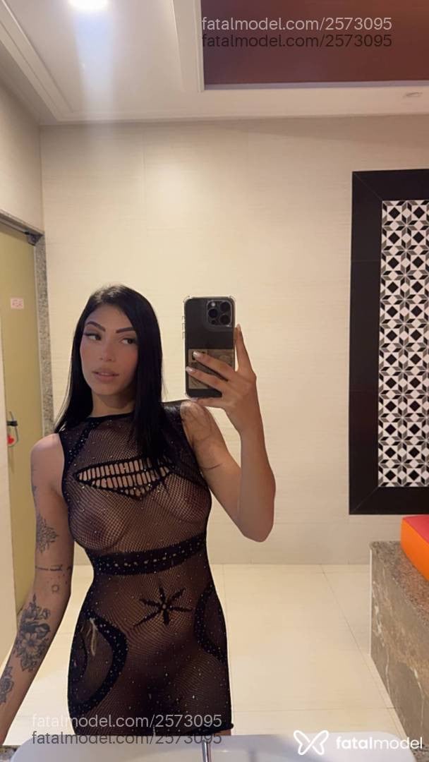 Acompanhante mulher morena (o) de olhos castanhos - Clara Moraes