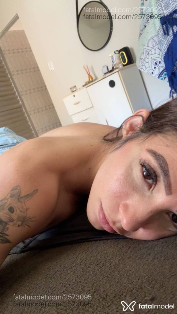 Acompanhante mulher morena (o) de olhos castanhos em Guarapari - Clara Moraes