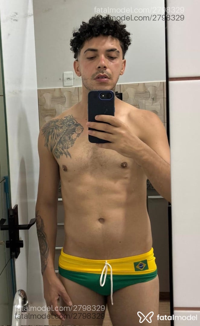 Acompanhante homem com cabelo castanho de olhos castanhos em Uberaba - Angel Vitor