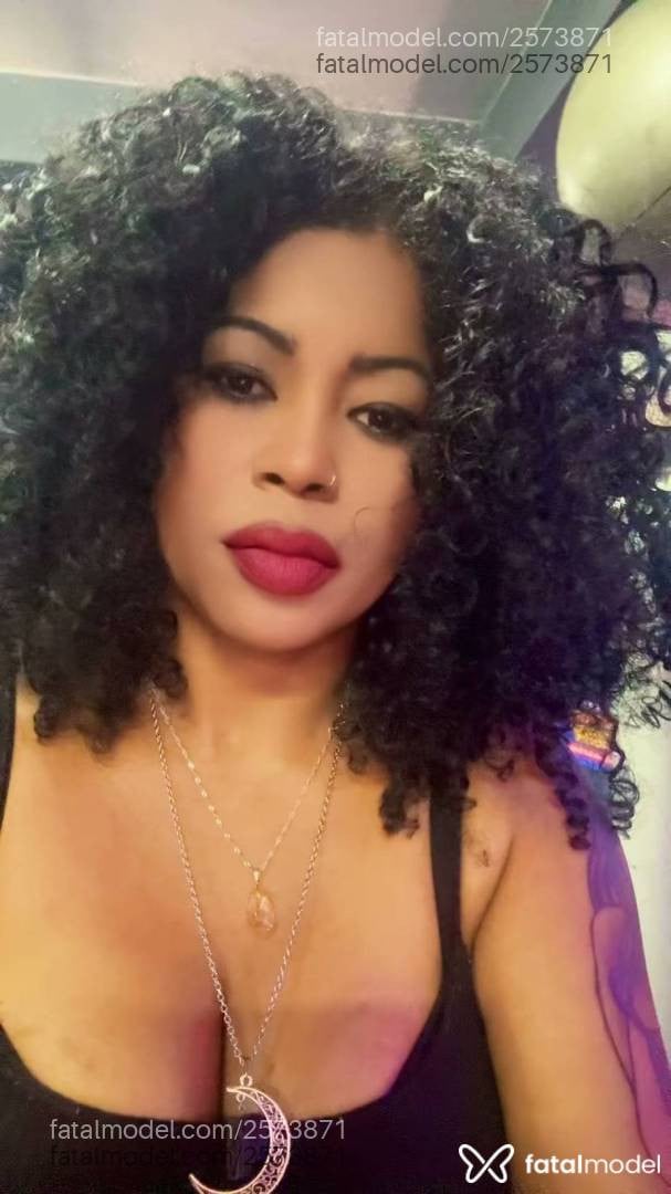 Acompanhante mulher morena (o) de olhos pretos em Cascavel - Cacau