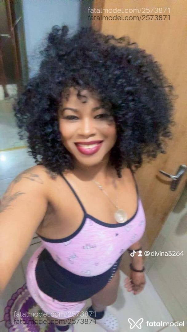 Acompanhante mulher morena (o) de olhos pretos em Cascavel - Cacau