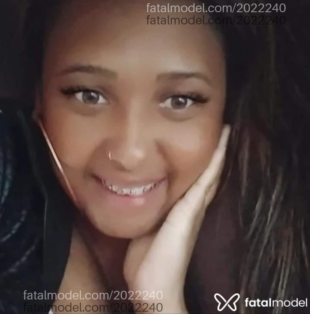 Acompanhante mulher morena (o) de olhos pretos - Perola